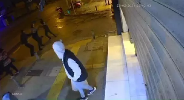 Hurdacıların 'bölge' kavgasında kan aktı: 1 ağır yaralı Hurdacıların 'bölge' kavgasında kan aktı: 1 ağır yaralı