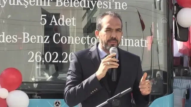 KAHRAMANMARAŞ - Büyükşehir Belediyesi araç filosuna 5 yeni otobüs kattı KAHRAMANMARAŞ - Büyükşehir Belediyesi araç filosuna 5 yeni otobüs kattı