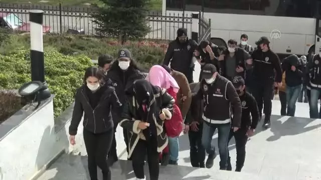 Son dakika haber! Kocaeli merkezli 4 ilde sahte para operasyonu: 17 gözaltı Son dakika haber! Kocaeli merkezli 4 ilde sahte para operasyonu: 17 gözaltı