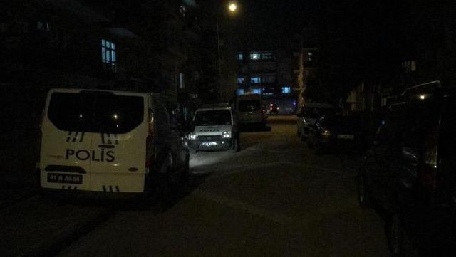 komsulari tarafindan yalniz yasadigi evinde o 6 13956181 o