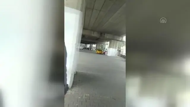 Korsan otoparkçılık yapan 2 zanlı yakalandı Korsan otoparkçılık yapan 2 zanlı yakalandı