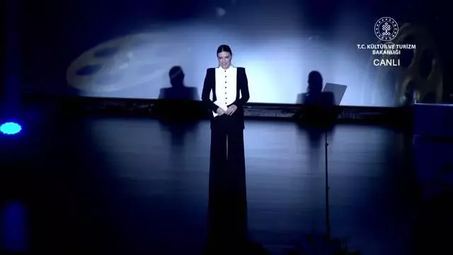 Son dakika haber! Bakan Ersoy, Tarihi Atlas Sineması ve İstanbul Sinema Müzesi'nin açılış programına katıldı Açıklaması Son dakika haber! Bakan Ersoy, Tarihi Atlas Sineması ve İstanbul Sinema Müzesi'nin açılış programına katıldı Açıklaması