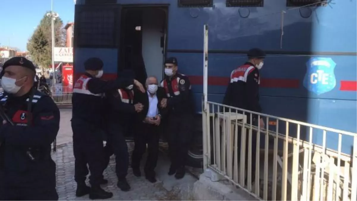 Kuyuda cansız bedenleri bulunan çift cinayetinde tutuklu 3 sanıktan ikisi serbest
