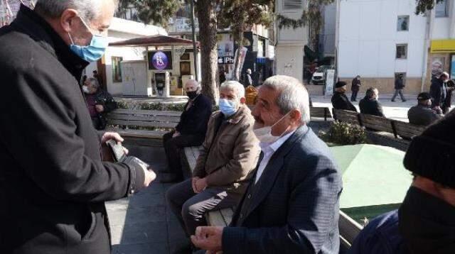 Normalleşmenin hayal olduğu Çorum'da özel tim görevde! Sokak sokak gezip tedbirleri denetliyorlar Normalleşmenin hayal olduğu Çorum'da özel tim görevde! Sokak sokak gezip tedbirleri denetliyorlar