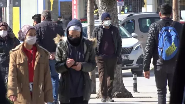 Normalleşmenin hayal olduğu Çorum'da özel tim görevde! Sokak sokak gezip tedbirleri denetliyorlar Normalleşmenin hayal olduğu Çorum'da özel tim görevde! Sokak sokak gezip tedbirleri denetliyorlar