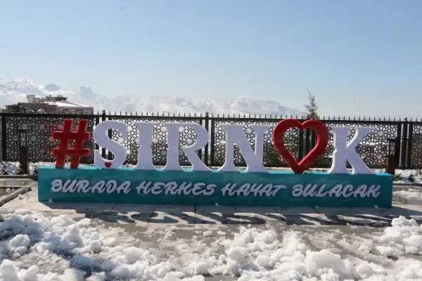 Normalleşmeye en yakın illerden Şırnak'ta, '1 Mart' beklentisi Normalleşmeye en yakın illerden Şırnak'ta, '1 Mart' beklentisi