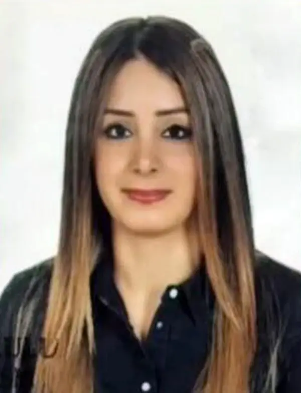 Öldürdüğü sevgilisinin cesedini öpüp, saçlarını toparlamış Öldürdüğü sevgilisinin cesedini öpüp, saçlarını toparlamış