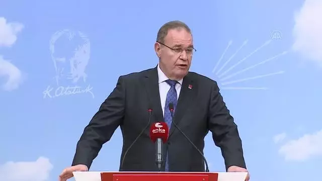 Öztrak: 'Dövizin fiyatı arttıkça faize yüklenecekler' Öztrak: 'Dövizin fiyatı arttıkça faize yüklenecekler'