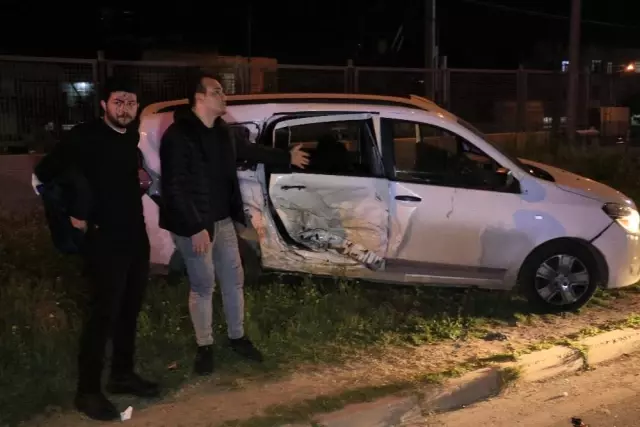 Polisin 'dur' ihtarına uymayıp kaçtı, kaza yapıp yakalanınca 'Allah'ın takdiri ne diyelim' dedi Polisin 'dur' ihtarına uymayıp kaçtı, kaza yapıp yakalanınca 'Allah'ın takdiri ne diyelim' dedi
