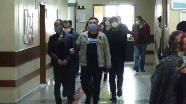 Şanlıurfa'da aranan kişilere yönelik operasyon: 44 gözaltı Şanlıurfa'da aranan kişilere yönelik operasyon: 44 gözaltı