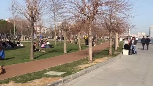 Güneşli havayı fırsat bilenler sahil ve parklarda vakit geçirdi Güneşli havayı fırsat bilenler sahil ve parklarda vakit geçirdi