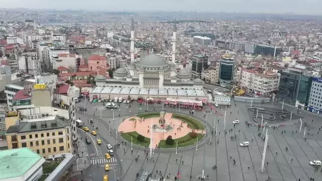 Taksim Meydanı'nda inşaatı süren caminin yüzde 99'u tamamlandı Taksim Meydanı'nda inşaatı süren caminin yüzde 99'u tamamlandı