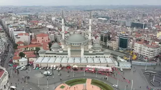 Taksim Meydanı'nda inşaatı süren caminin yüzde 99'u tamamlandı Taksim Meydanı'nda inşaatı süren caminin yüzde 99'u tamamlandı