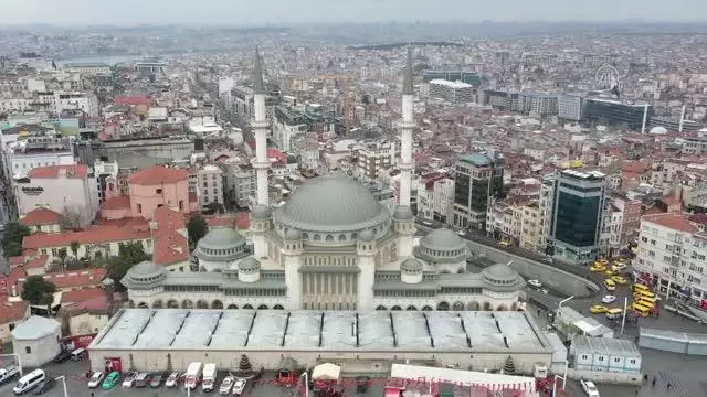 Taksim Meydanı'nda inşaatı süren caminin yüzde 99'u tamamlandı Taksim Meydanı'nda inşaatı süren caminin yüzde 99'u tamamlandı