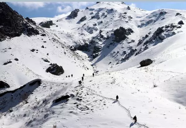 Teröristlerin korkulu rüyası; 'Şimşekler Taburu' Teröristlerin korkulu rüyası; 'Şimşekler Taburu'