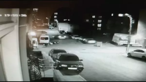 Son dakika haberi: ÜMRANİYE'DE DEHŞET ANLARI: KAZA YAPAN ARAÇLA PARK HALİNDEKİ OTOMOBİLİN ARASINDA KALDI Son dakika haberi: ÜMRANİYE'DE DEHŞET ANLARI: KAZA YAPAN ARAÇLA PARK HALİNDEKİ OTOMOBİLİN ARASINDA KALDI