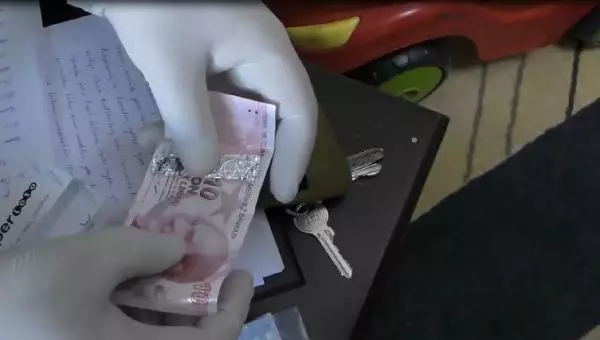 Uyuşturucuyu kaşar peynirine enjekte etmişler Uyuşturucuyu kaşar peynirine enjekte etmişler