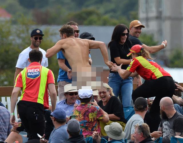 A fan jumped on the field naked during a cricket match played in New Zealand