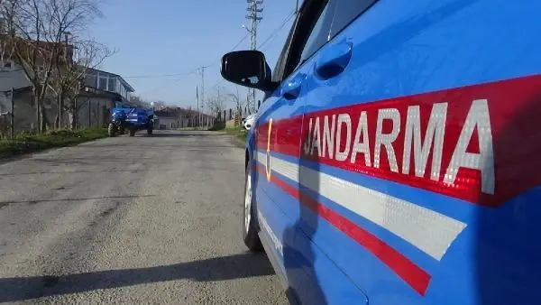 Zonguldak'ta mahalle karantinaya alındı Zonguldak'ta mahalle karantinaya alındı