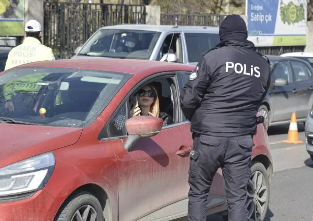 Ankara'da kısıtlama denetiminde araç yoğunluğu