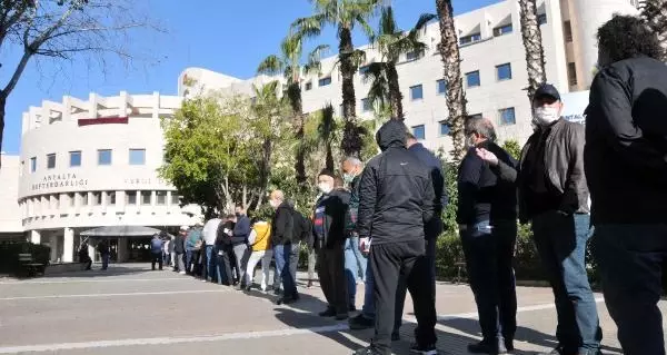 Antalya'da yapılandırma kuyruğu