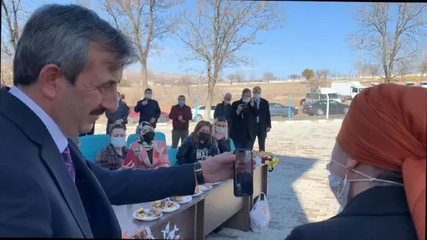 Bakan Soylu, uyuşturucu tedavisi gören çocukların anneleriyle görüntülü görüştü Bakan Soylu, uyuşturucu tedavisi gören çocukların anneleriyle görüntülü görüştü