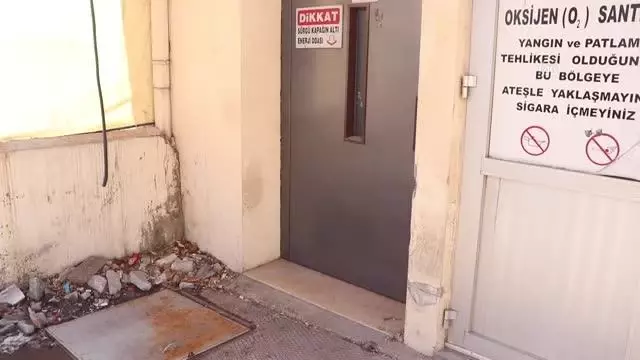 Bir binanın elektrik odasında erkek cesedi bulundu Bir binanın elektrik odasında erkek cesedi bulundu