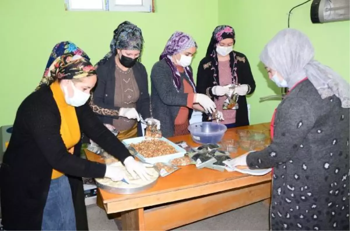'Çiçeklerin Özü Kadın Kooperatifi' geçim kapıları oldu