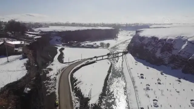 Doğu Anadolu'nun en soğuk kenti: Hava sıcaklığı sıfırın altında 19 derece Doğu Anadolu'nun en soğuk kenti: Hava sıcaklığı sıfırın altında 19 derece