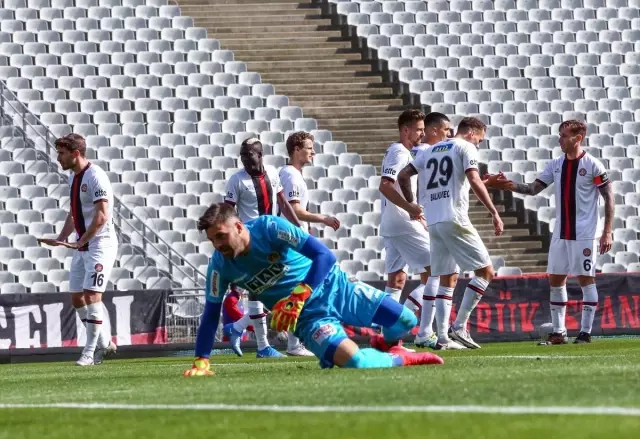 Fatih Karagümrük defeated Aytemiz Alanyaspor 2-0