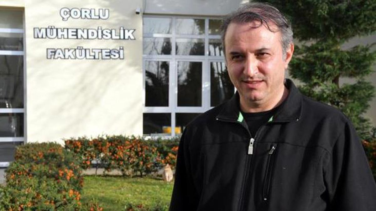 Günlerdir uyarıları yapılan çöl tozları Trakya'dan yurda giriş yaptı
