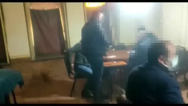 Son dakika haberi... Kahvehanede yakalanan 12 kişiye para cezası verildi Son dakika haberi... Kahvehanede yakalanan 12 kişiye para cezası verildi