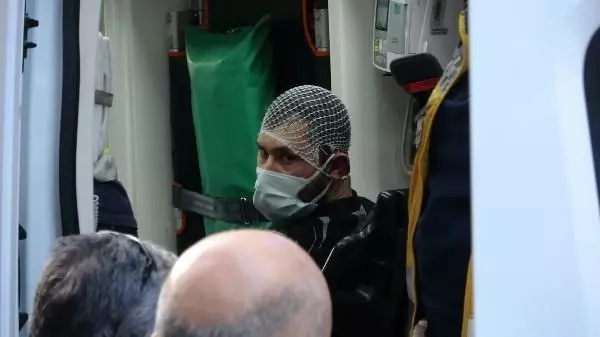 Son dakika haber: Kaza tutanağı tutturmak istedi, 5 kişinin saldırısına uğradı Son dakika haber: Kaza tutanağı tutturmak istedi, 5 kişinin saldırısına uğradı
