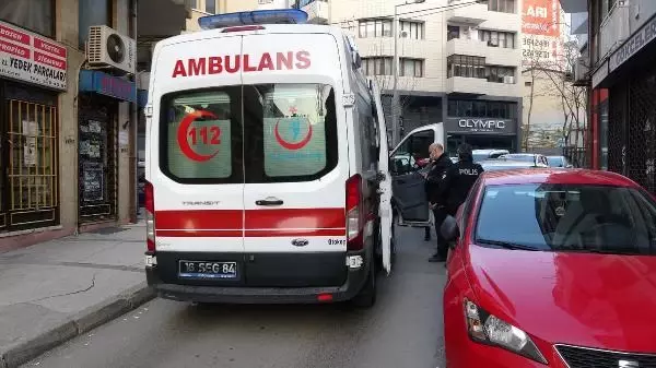 Son dakika haber: Kaza tutanağı tutturmak istedi, 5 kişinin saldırısına uğradı Son dakika haber: Kaza tutanağı tutturmak istedi, 5 kişinin saldırısına uğradı