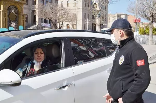 Kısıtlamaya uymayan 24 kişiye 75 bin 600 lira para cezası verildi Kısıtlamaya uymayan 24 kişiye 75 bin 600 lira para cezası verildi