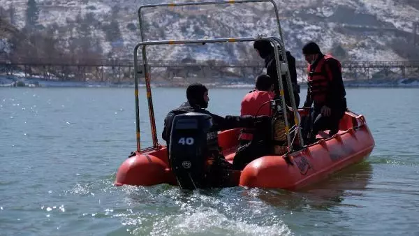 kurtarma ekibinden nefes kesen eğitim tatbikatı kurtarma ekibinden nefes kesen eğitim tatbikatı