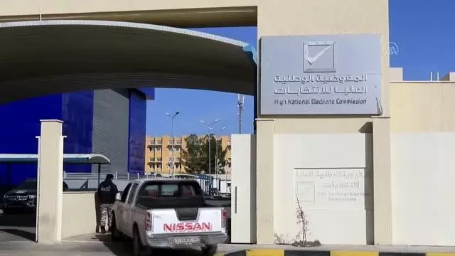 Libya'da anayasa referandumu önce yapılırsa seçimler 2022'ye sarkabilir (2) Libya'da anayasa referandumu önce yapılırsa seçimler 2022'ye sarkabilir (2)
