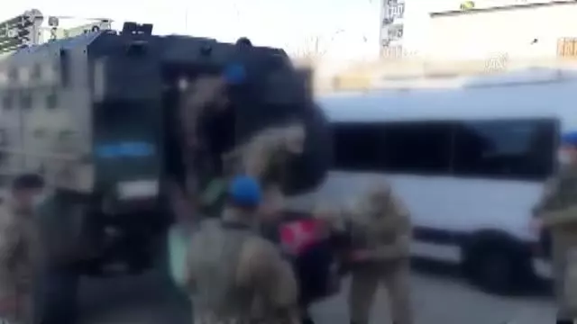ŞANLIURFA - Aranan cinayet hükümlüsü nişan töreninde yakalandı