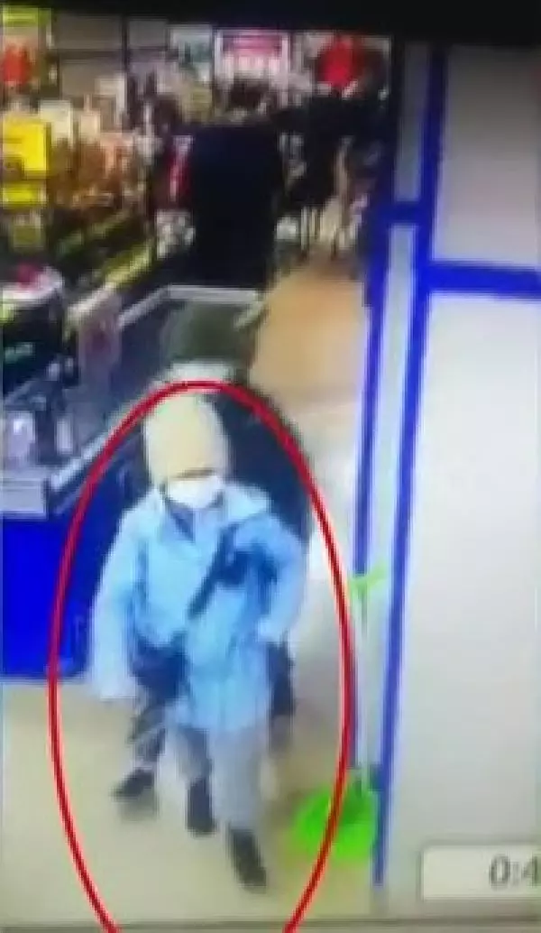 Şişli'de küçük hırsız kamerada Şişli'de küçük hırsız kamerada