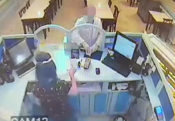 150 yıllık tarihi İskender kebapçısından 7 milyon lira vurgun yapıldığı iddiası 150 yıllık tarihi İskender kebapçısından 7 milyon lira vurgun yapıldığı iddiası