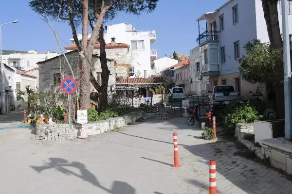 Tesadüf eseri dedesine ait arsadan geçen yol geçtiğini öğrenen vatandaş mirasına sahip çıktı Tesadüf eseri dedesine ait arsadan geçen yol geçtiğini öğrenen vatandaş mirasına sahip çıktı