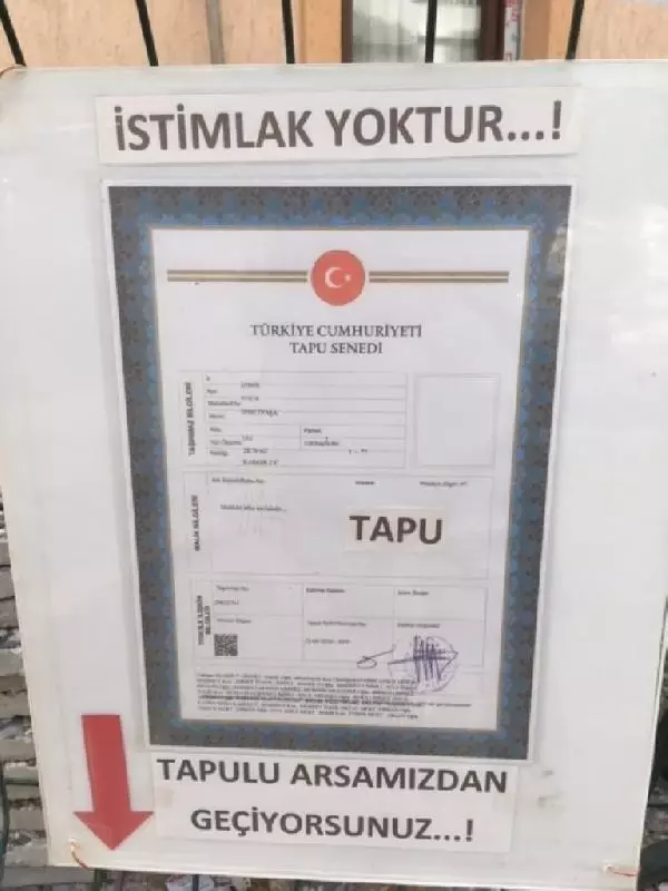 Tesadüf eseri dedesine ait arsadan geçen yol geçtiğini öğrenen vatandaş mirasına sahip çıktı Tesadüf eseri dedesine ait arsadan geçen yol geçtiğini öğrenen vatandaş mirasına sahip çıktı