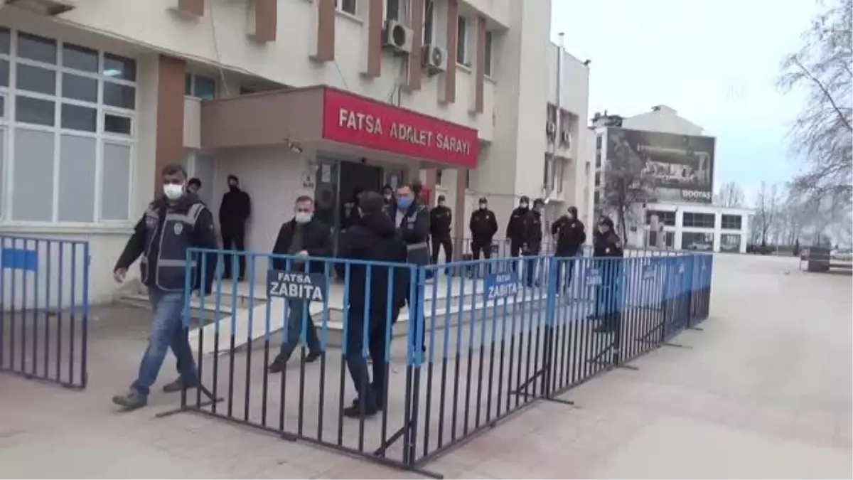 Son dakika haber... Fuhuş operasyonunda 12 kişi yakalandı