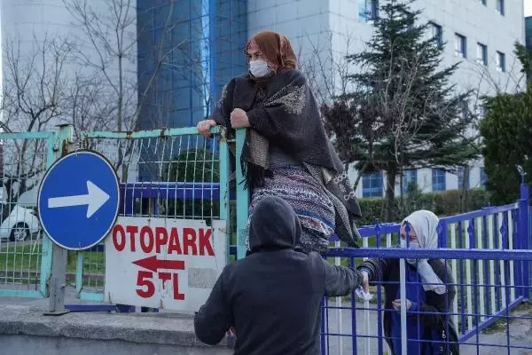 Vergi dairesine borçlarını ödemek için gidenler, kapalı kapı sürpriziyle karşılaştılar