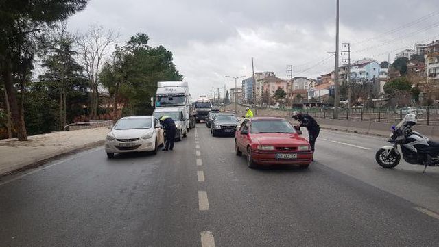 kocaeli de kisitlamayi ve tedbirleri ihlal ed 11 13958382 o