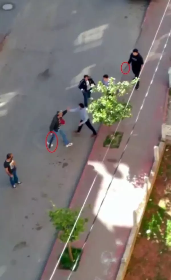 Son Dakika | Antalya'da bıçaklı, sopalı, pompalı tüfekli kavga kamerada Son Dakika | Antalya'da bıçaklı, sopalı, pompalı tüfekli kavga kamerada