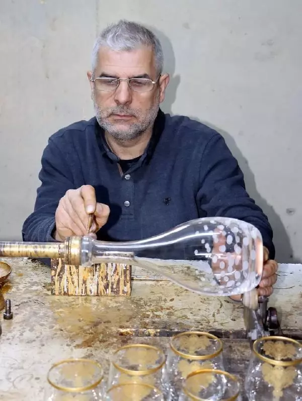 Dekoratif cam bardaklara talep arttı Dekoratif cam bardaklara talep arttı