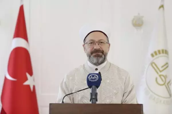 Diyanet İşleri Başkanı Erbaş: İslamofobi'ye karşı dinimizi iyi tanıtmalıyız Diyanet İşleri Başkanı Erbaş: İslamofobi'ye karşı dinimizi iyi tanıtmalıyız