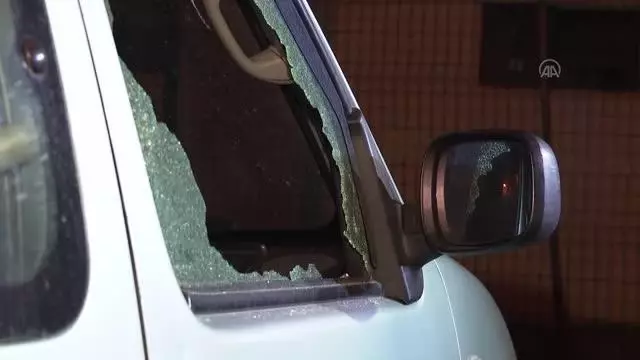 Esenyurt'ta silahlı saldırıda 2 kişi yaralandı Esenyurt'ta silahlı saldırıda 2 kişi yaralandı