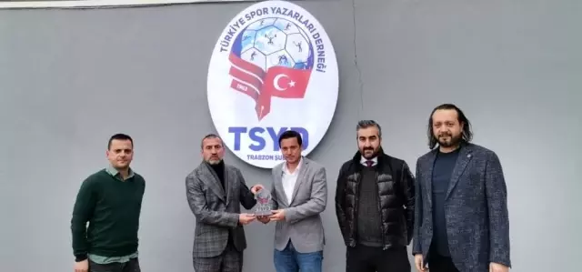 Hacıkerimoğlu TSYD Trabzon Şubesi'ni ziyaret etti Hacıkerimoğlu TSYD Trabzon Şubesi'ni ziyaret etti